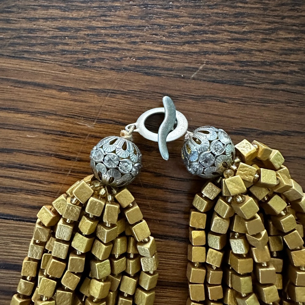 “Gold” statement necklace - Picture 2 of 3